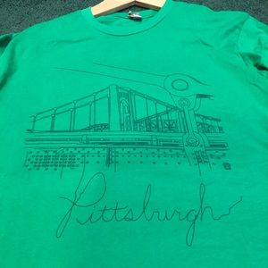 NWOT Pittsburgh bridges t-shirt
